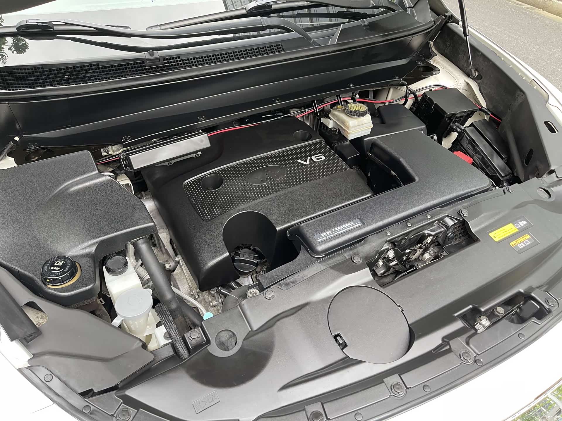 Infiniti JX35, 2014 23