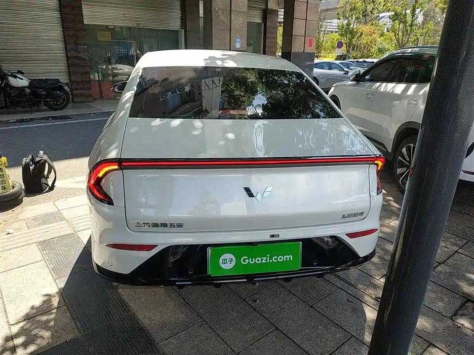 Wuling Wuling Starlight