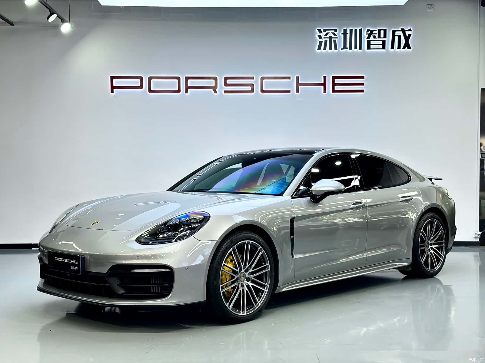 Porsche Panamera, 2021 1