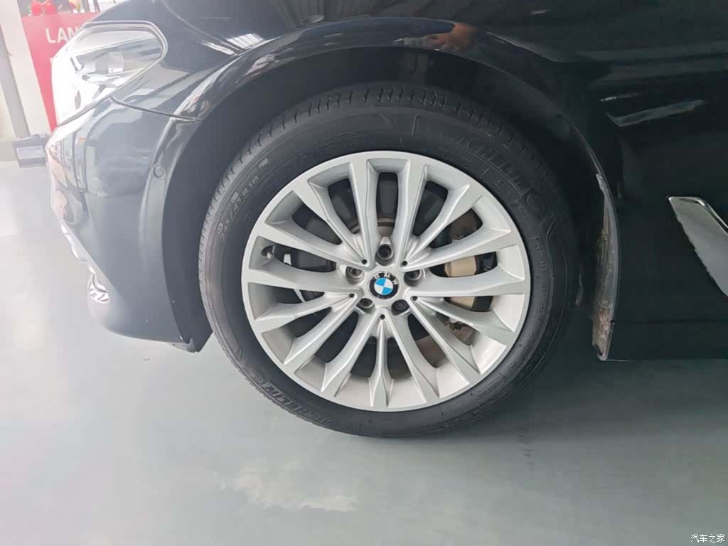 BMW 5 Series, 2018 23