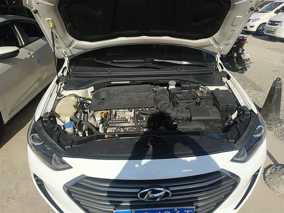 Hyundai Lead