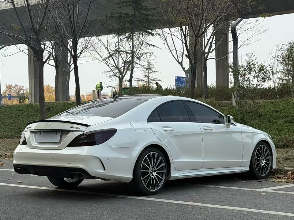Mercedes-Benz CLS