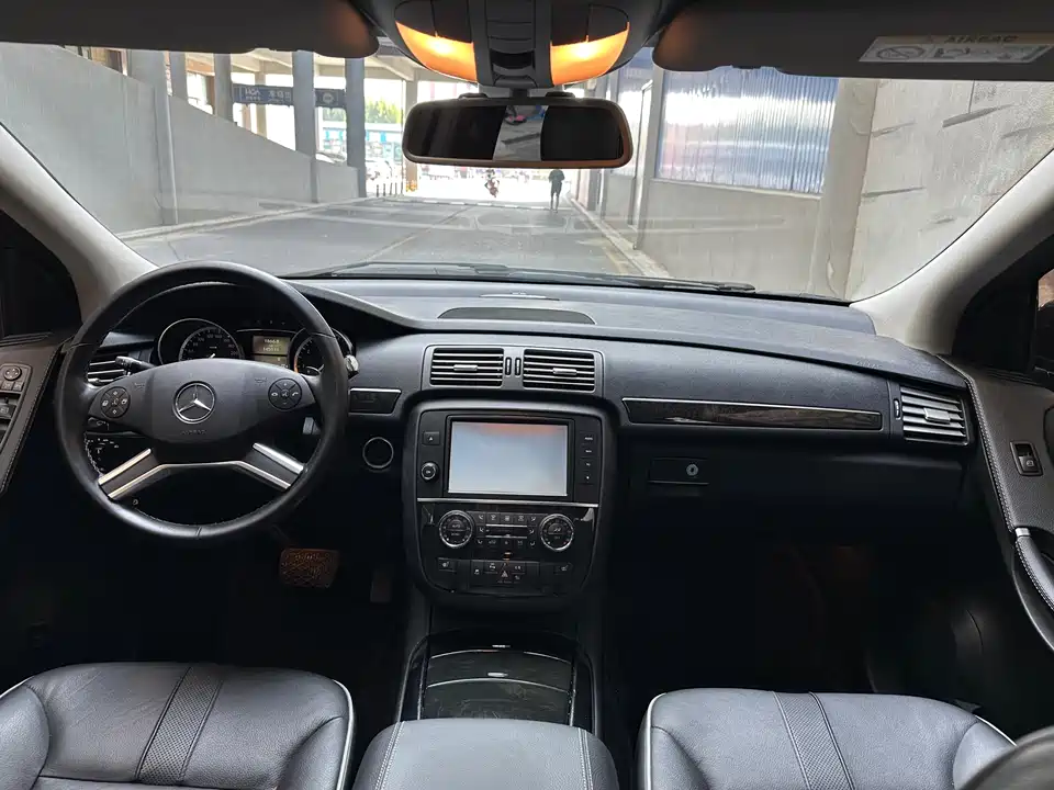 Mercedes-Benz R-class