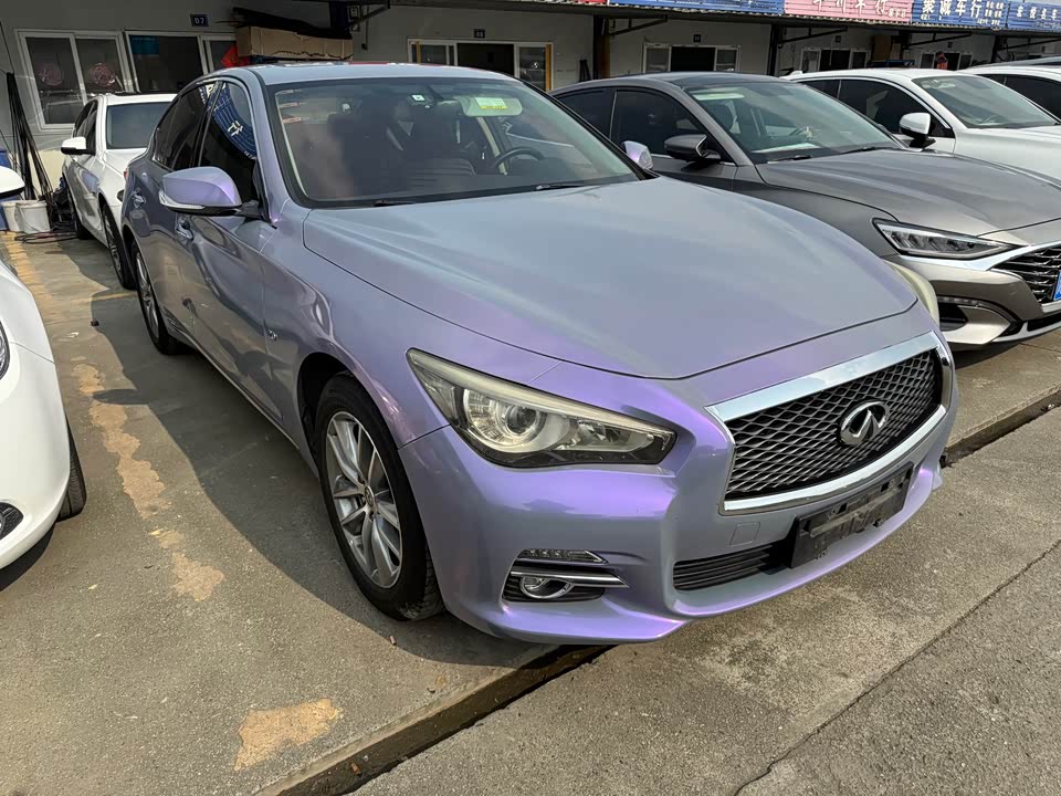 Infiniti Q50L