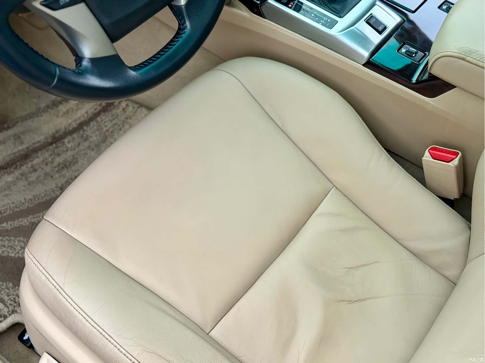 Toyota 2.5V, 2012 10