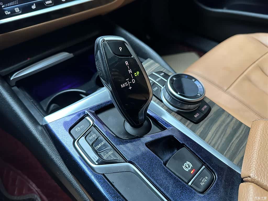 BMW 5 Series, 2018 12