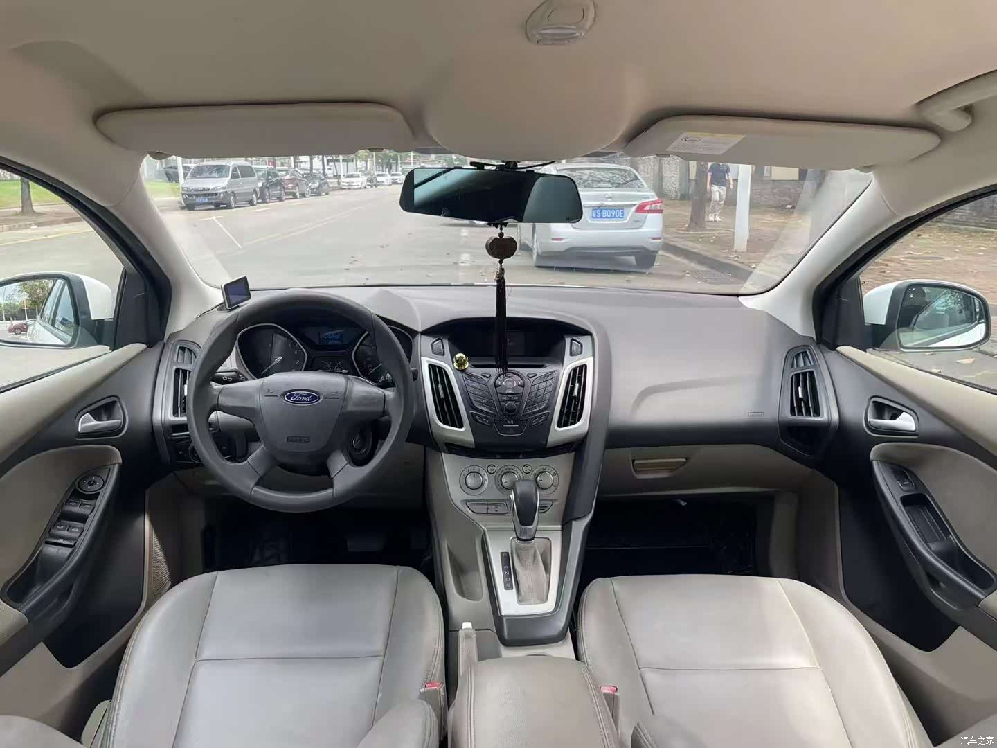 Ford Focus, 2013 7