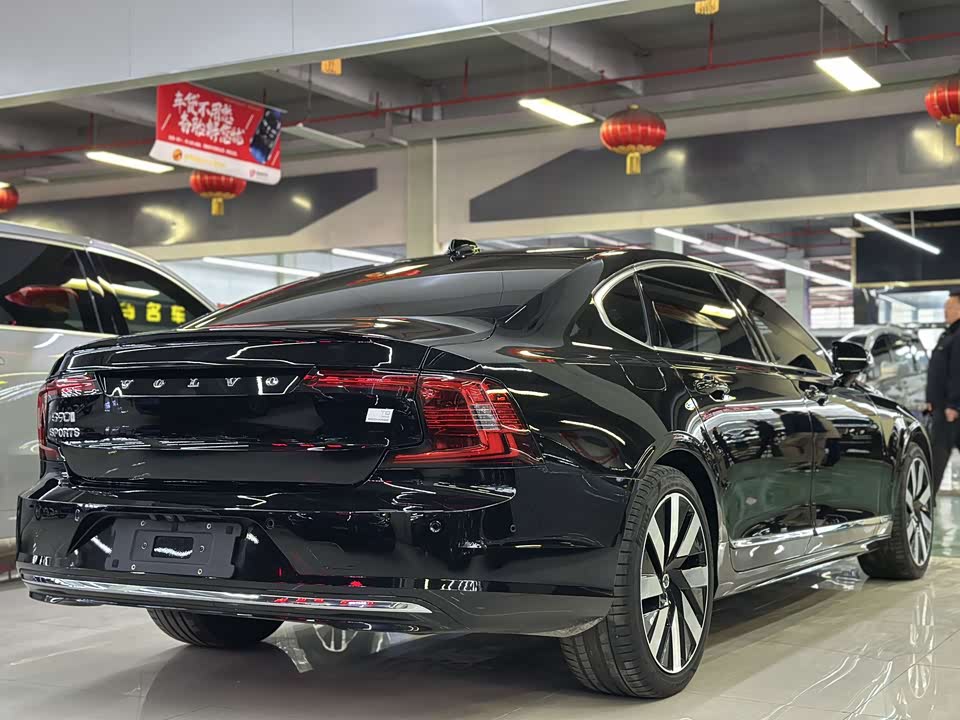 Volvo S90