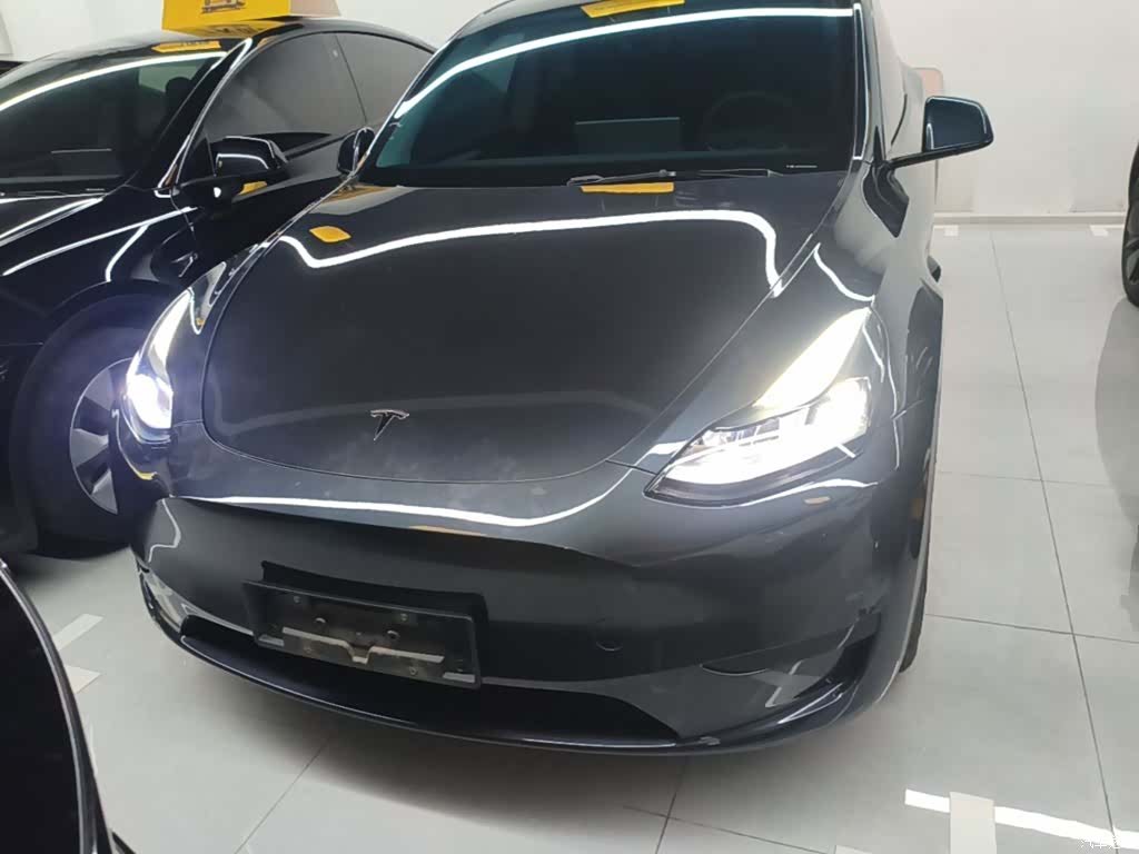Tesla Model Y, 2024 3