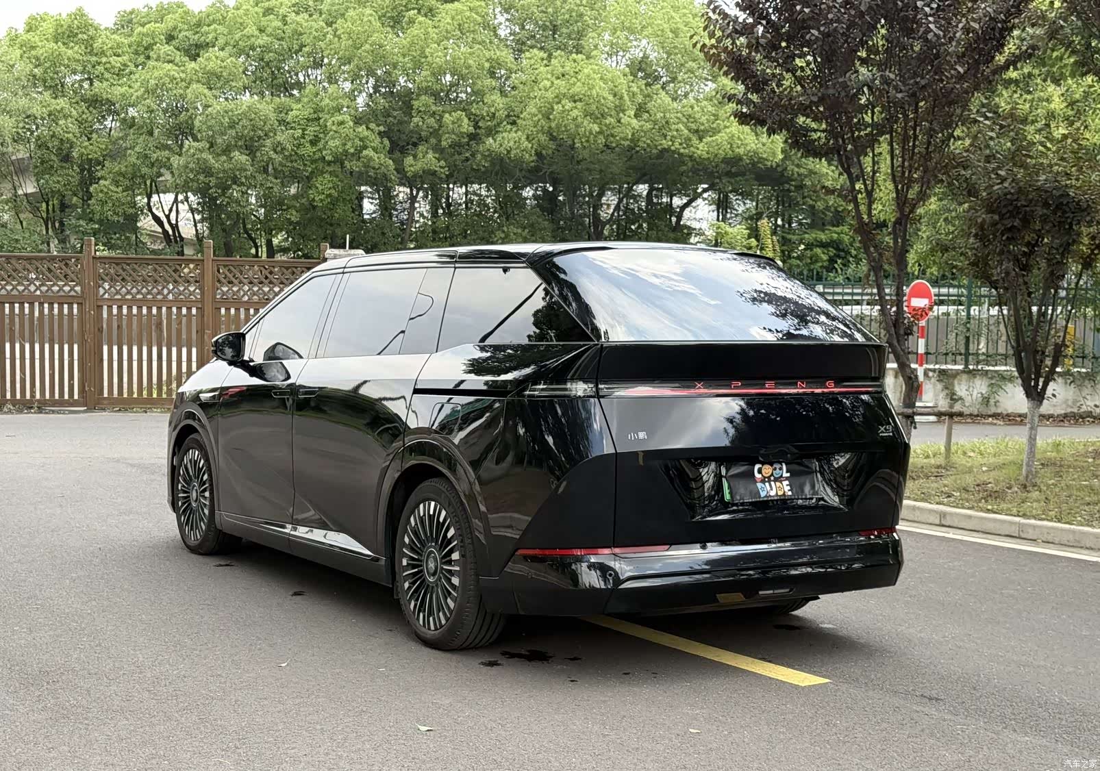 Xpeng X9, 2026 8