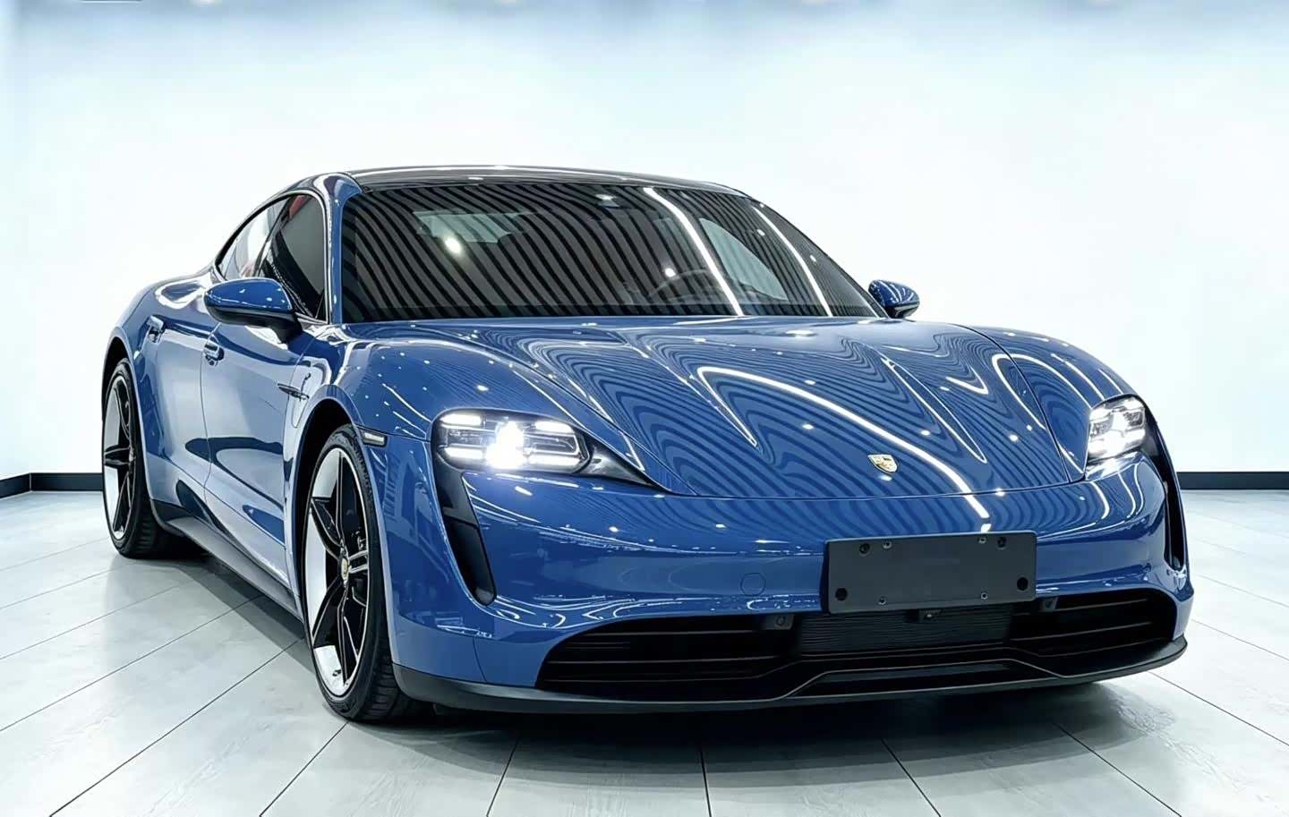 Porsche Taycan, 2022 3