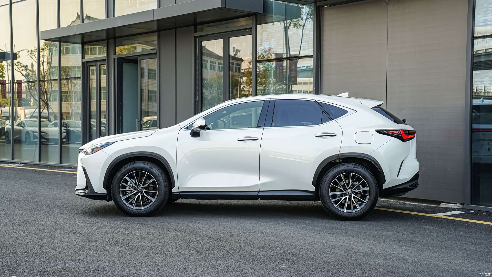 Lexus NX, 2023 6