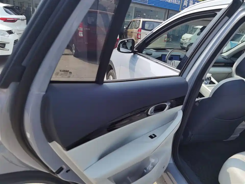 Geely Galaxy Galaxy E5