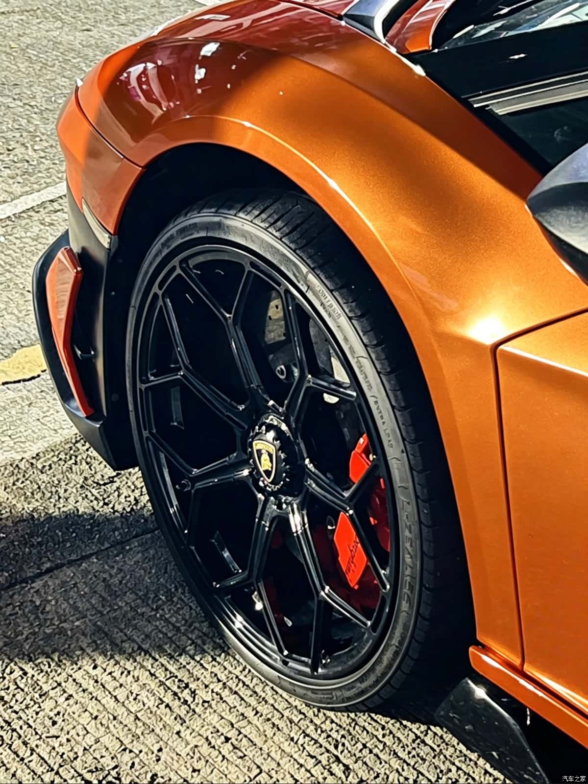 Lamborghini Aventador, 2013 6