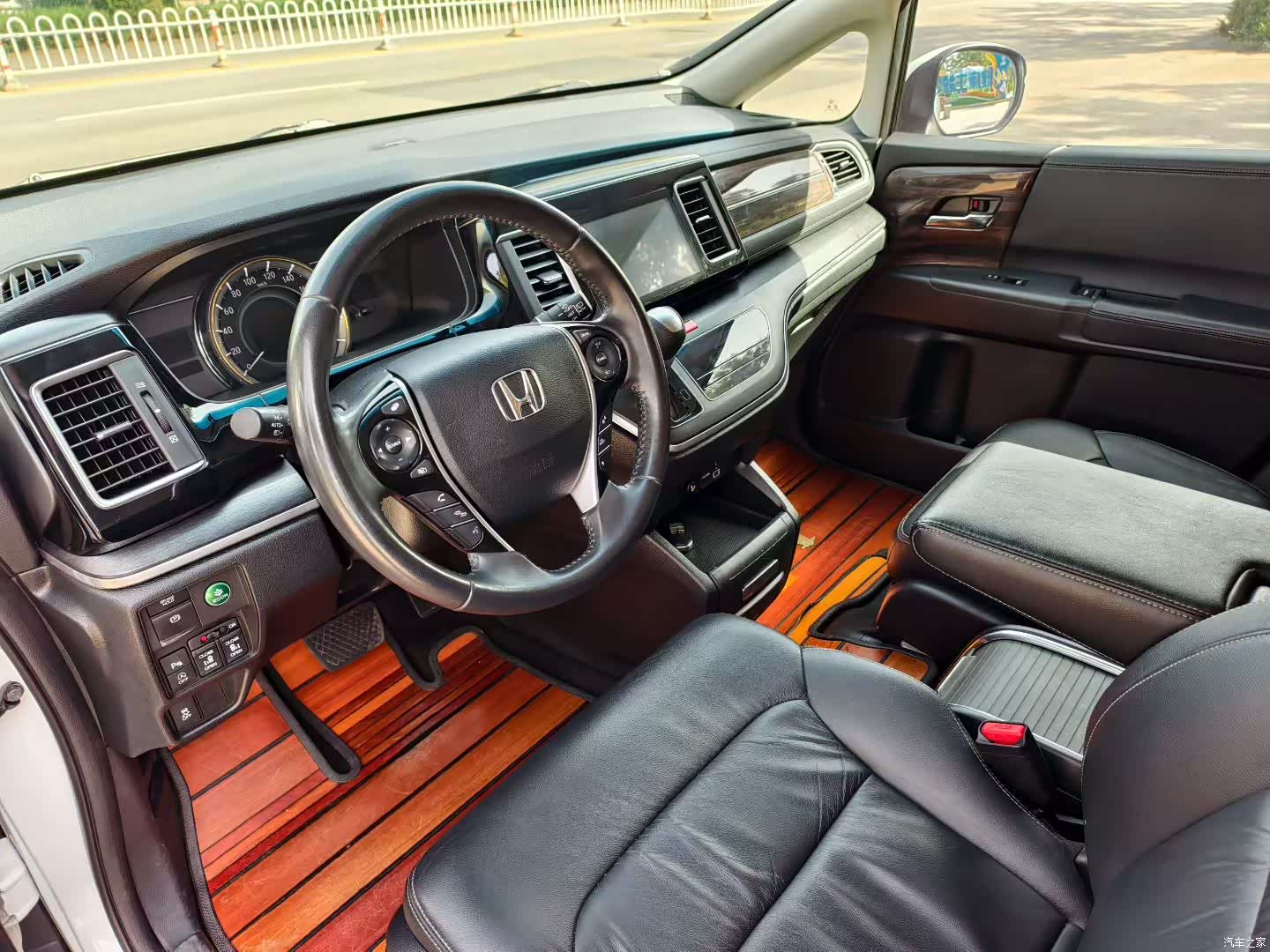 Honda Elysion, 2018 9