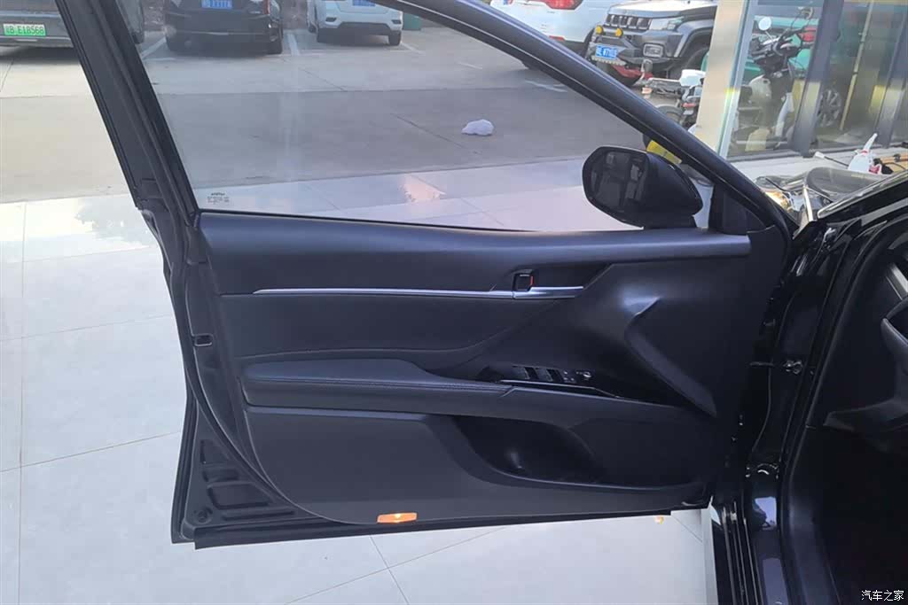 Toyota Camry, 2022 7