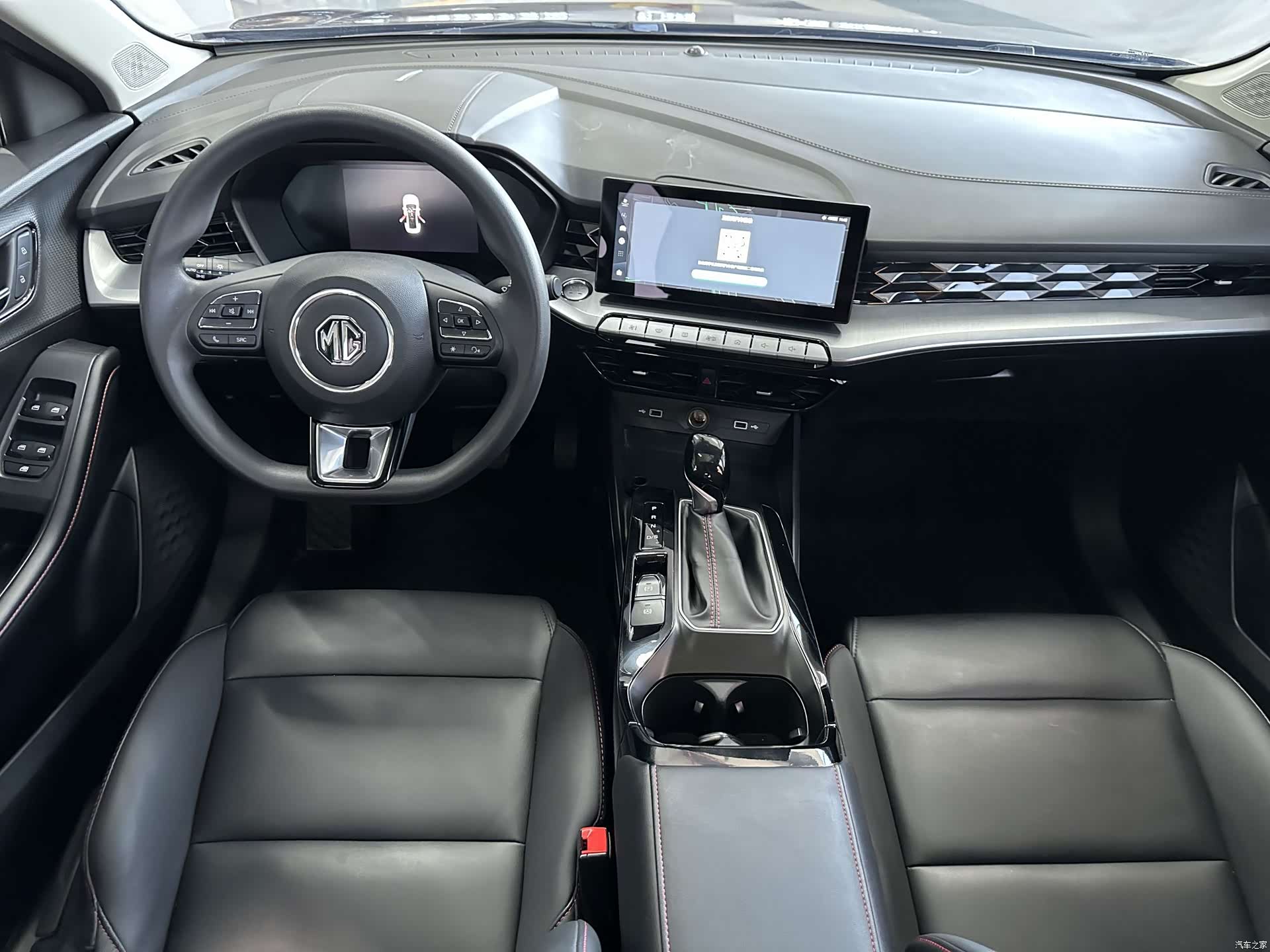 MG MG5, 2023 9