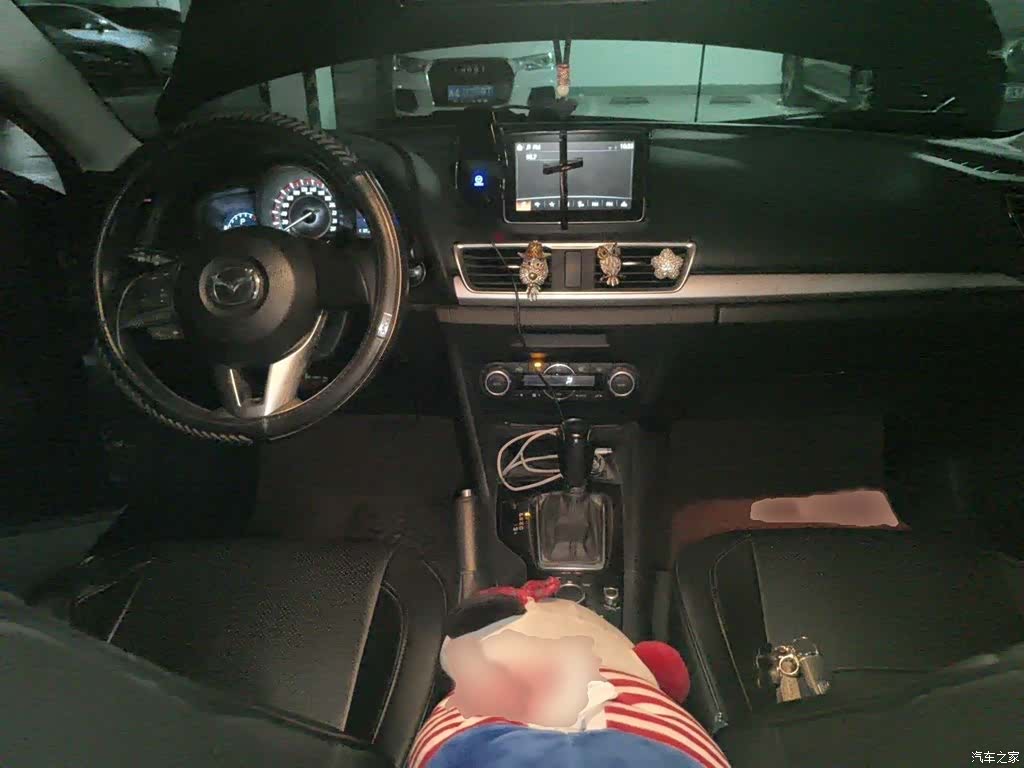 Mazda Mazda3, 2015 13