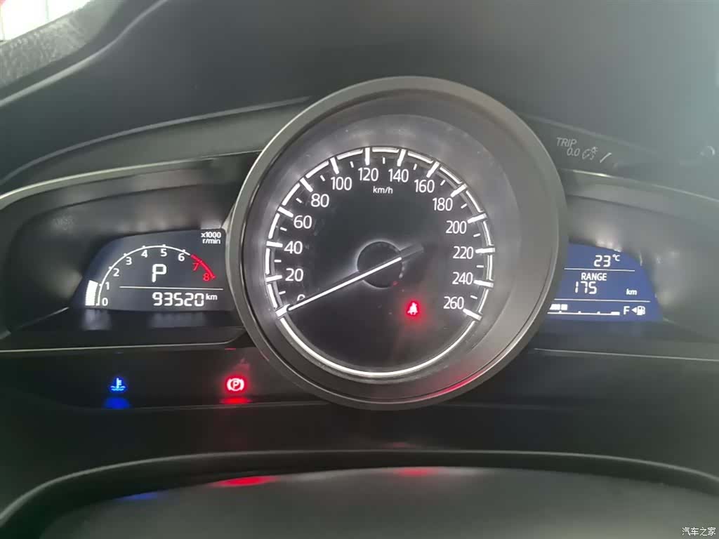 Mazda Mazda3, 2018 12