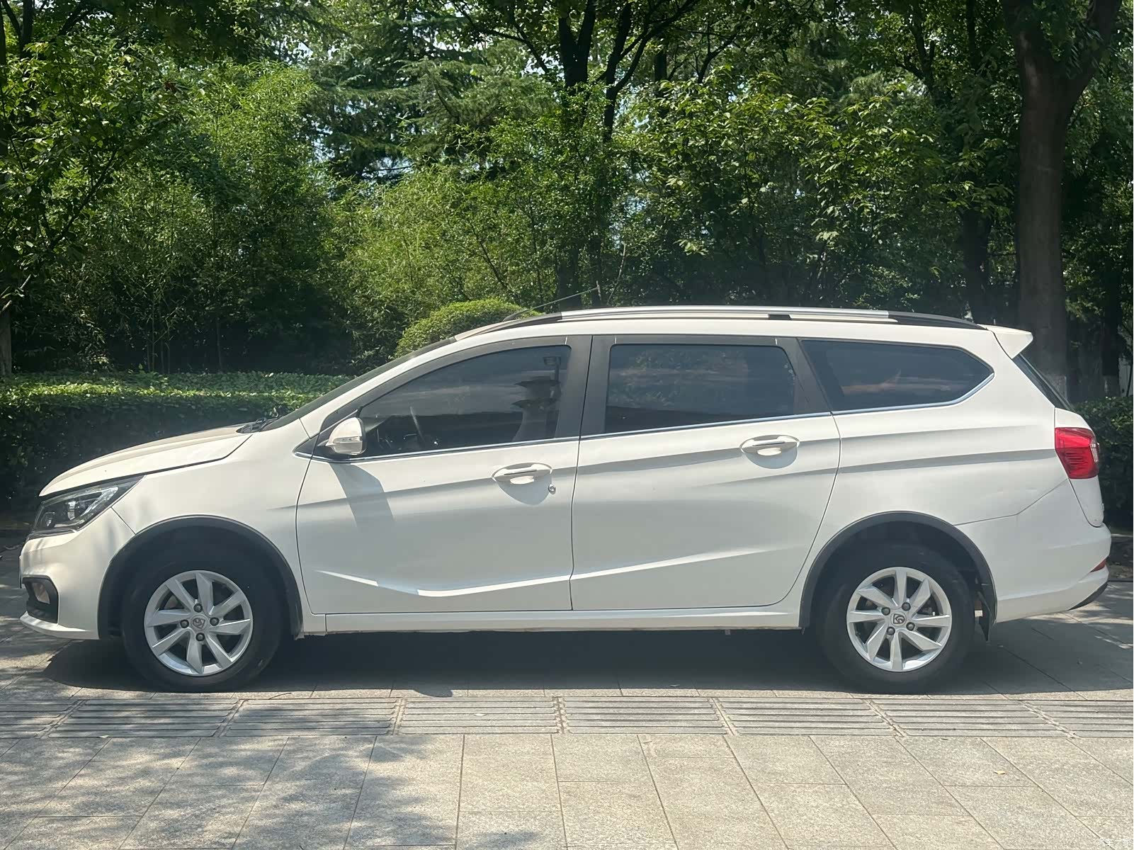 Wuling 310W, 2017 8