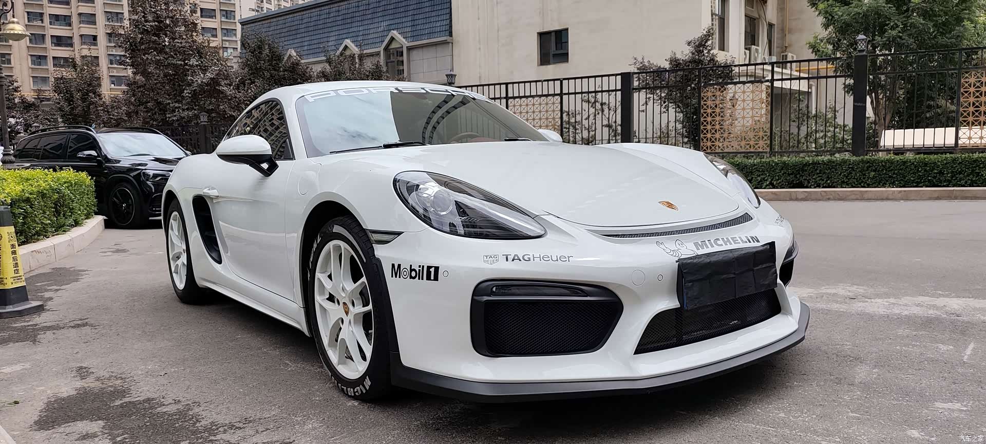 Porsche Cayman, 2019 1