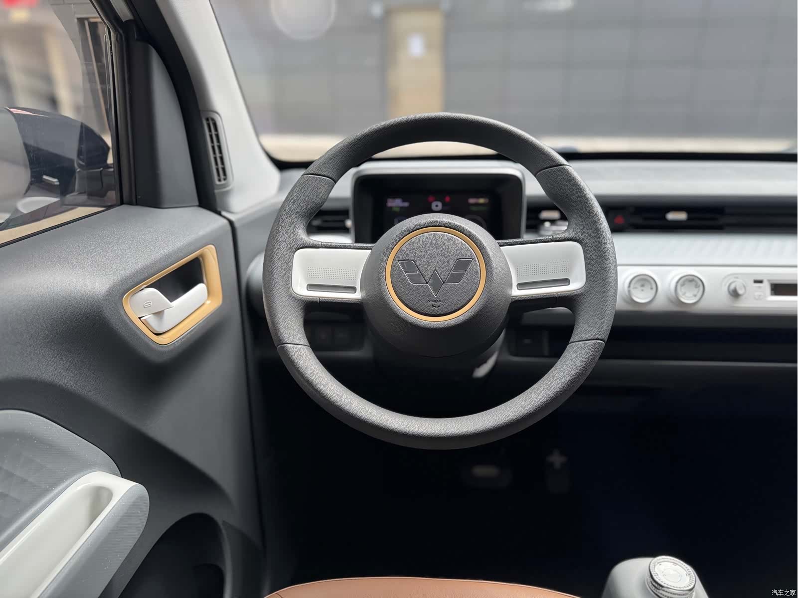 Wuling MINIEV, 2023 10