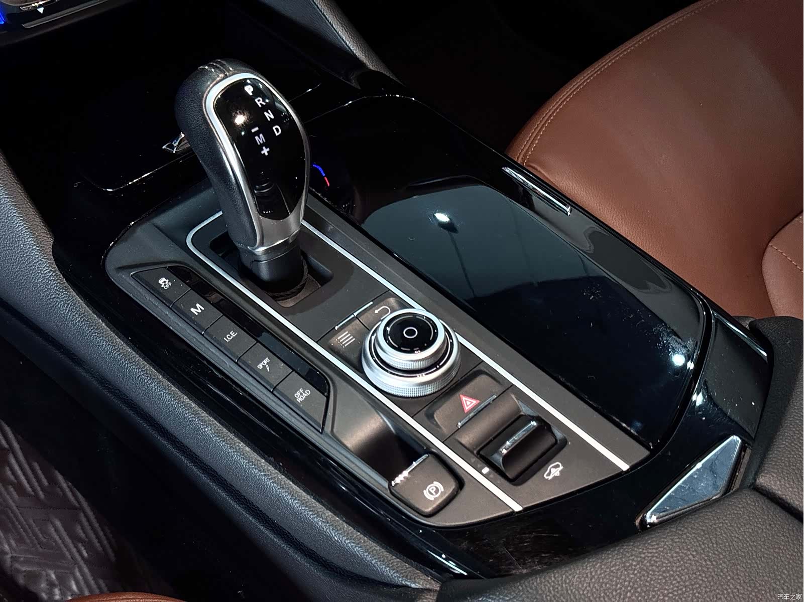Maserati Levante, 2018 24