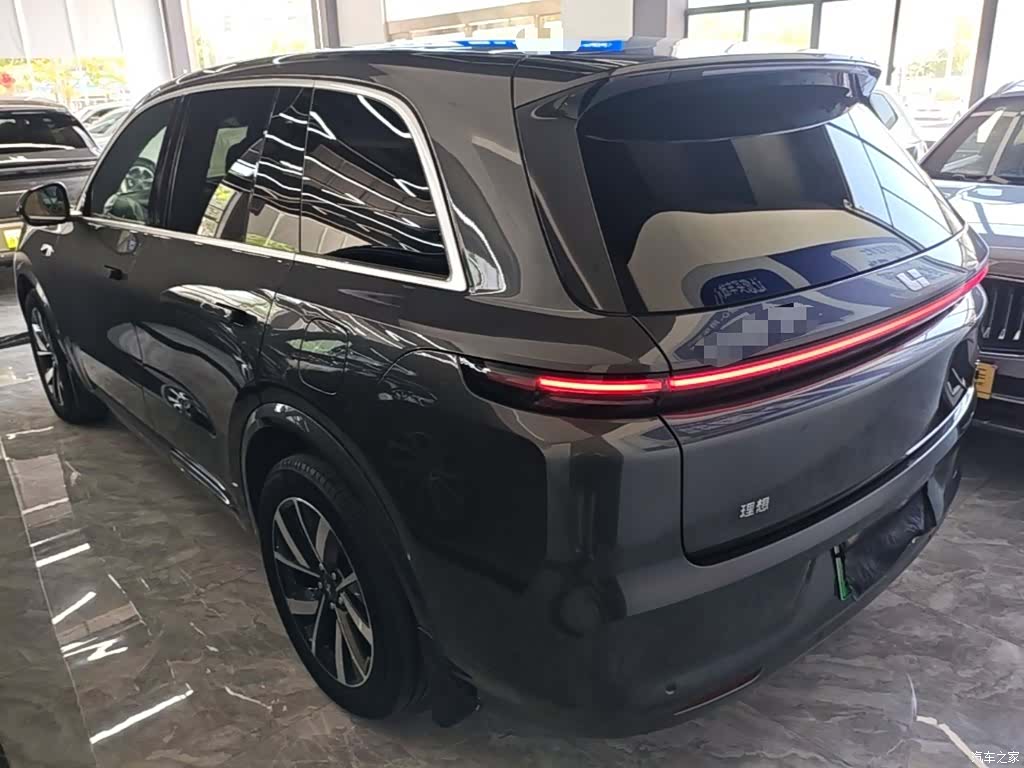 Li Auto L8, 2023 все фото