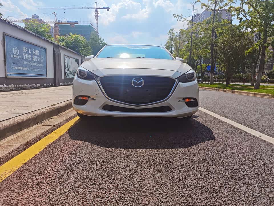 Mazda 3 Angkesaila Mazda 3 Angkesaila