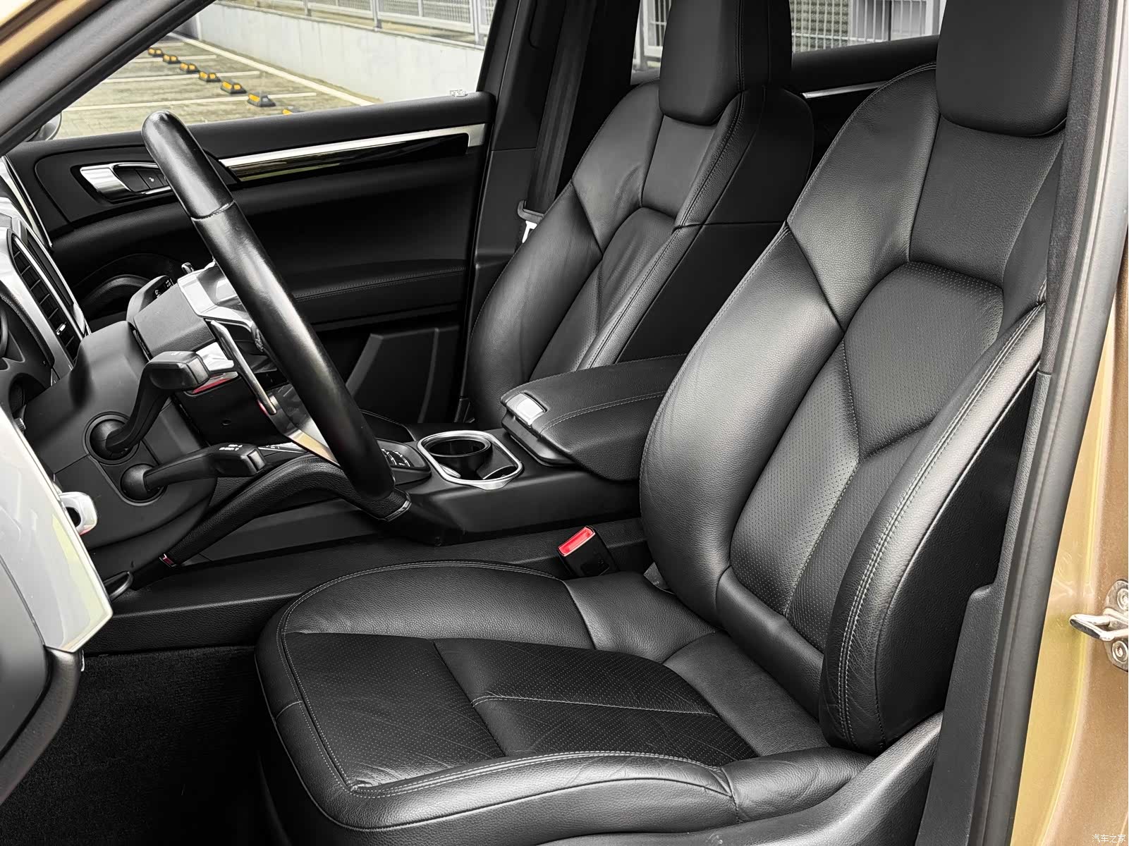 Porsche Cayenne, 2016 12