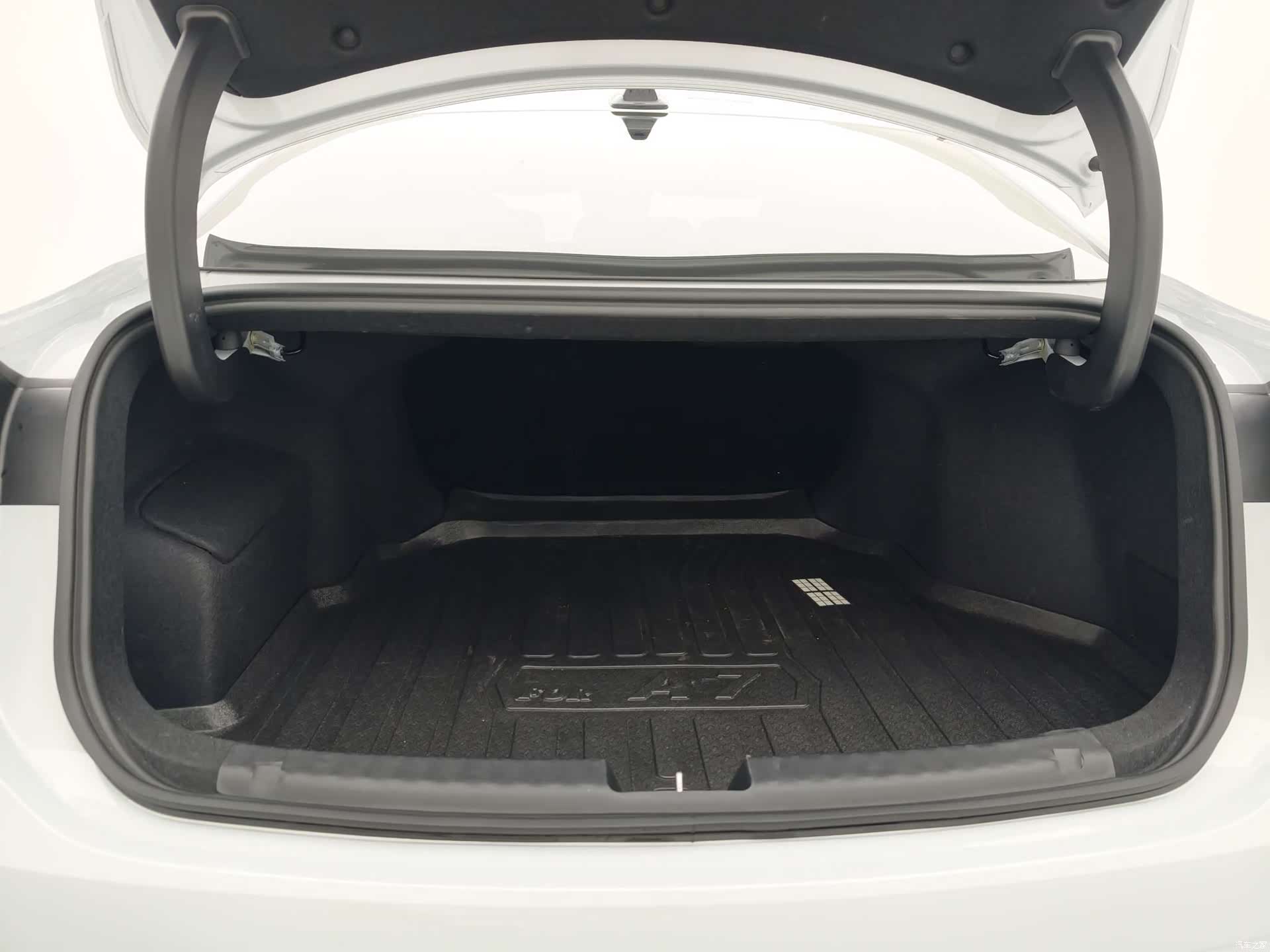 Geely A7, 2025 34
