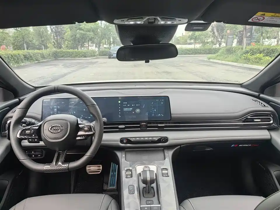 Trumpchi Shadow Leopard