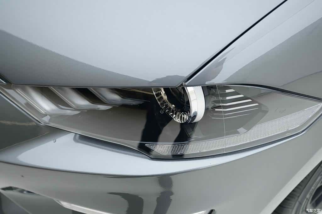 Ford Mustang, 2021 14