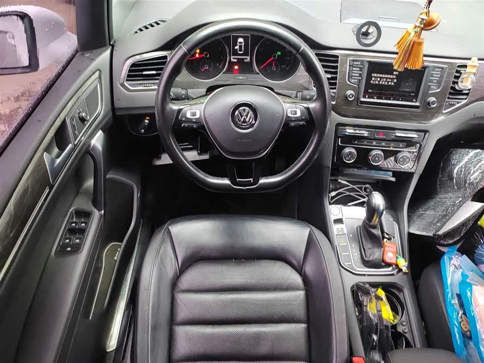 Volkswagen Golf*Jiayu Volkswagen Golf*Jiayu