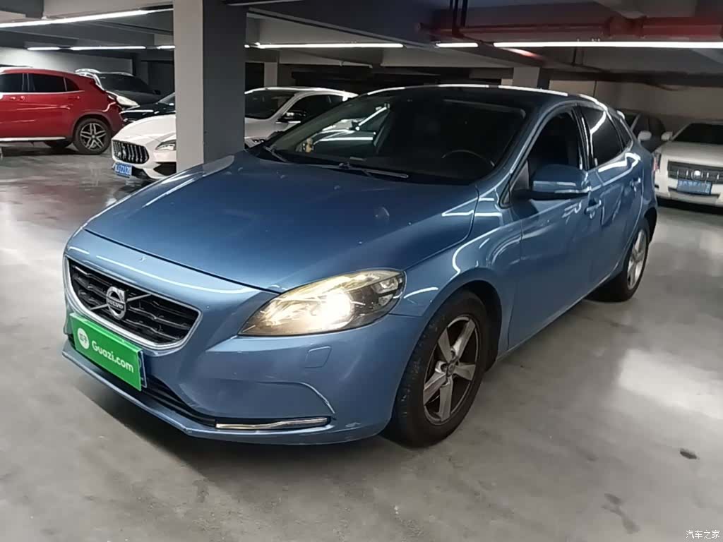 Volvo V40, 2016 1