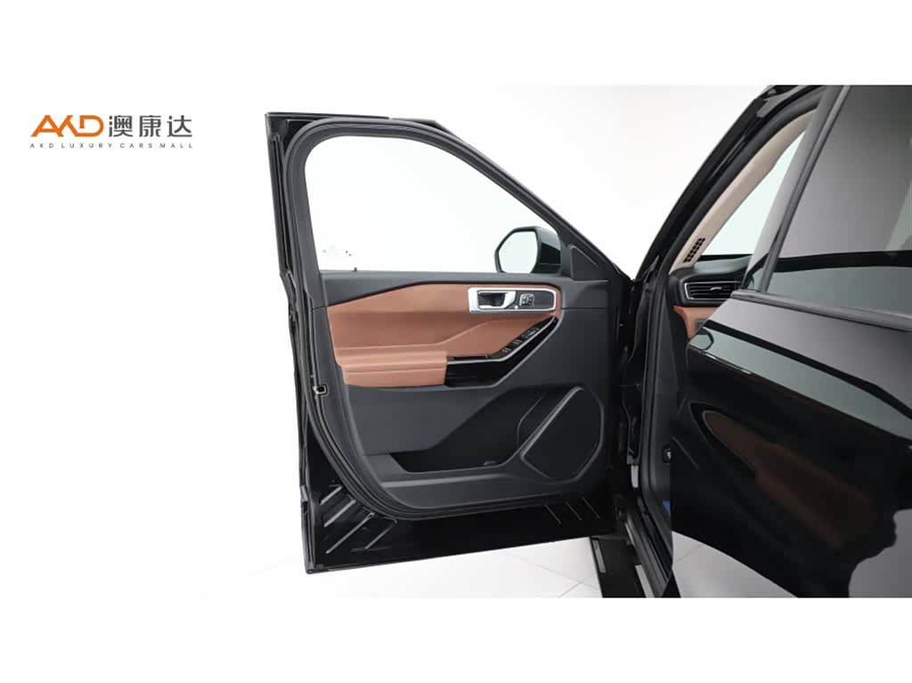Ford Explorer, 2024 11