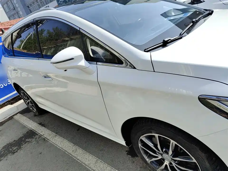 BYD Song MAX