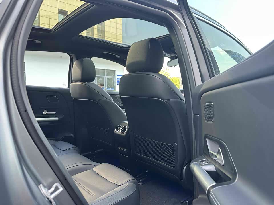 Mercedes-Benz EQA Mercedes-Benz EQA