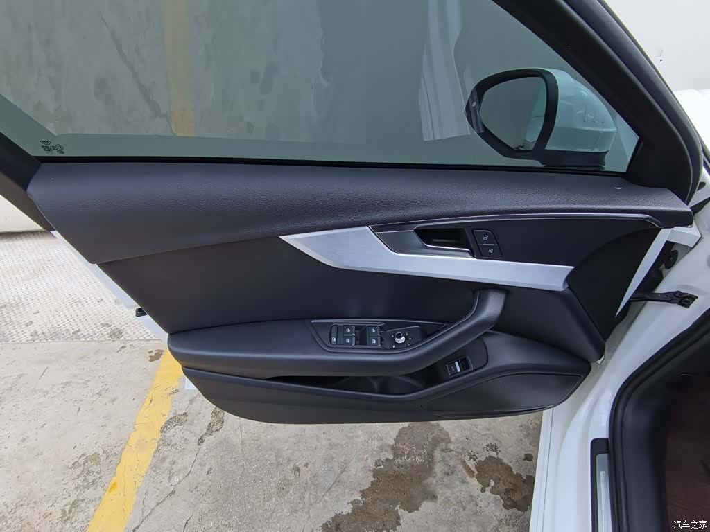 Audi A4L, 2021 12