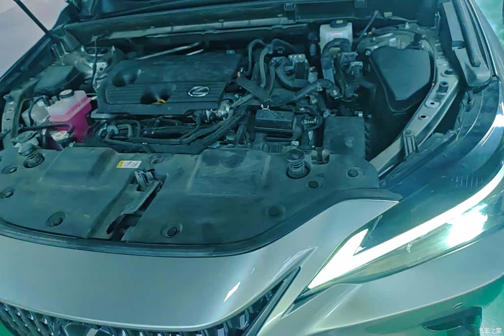 Lexus NX, 2023 10