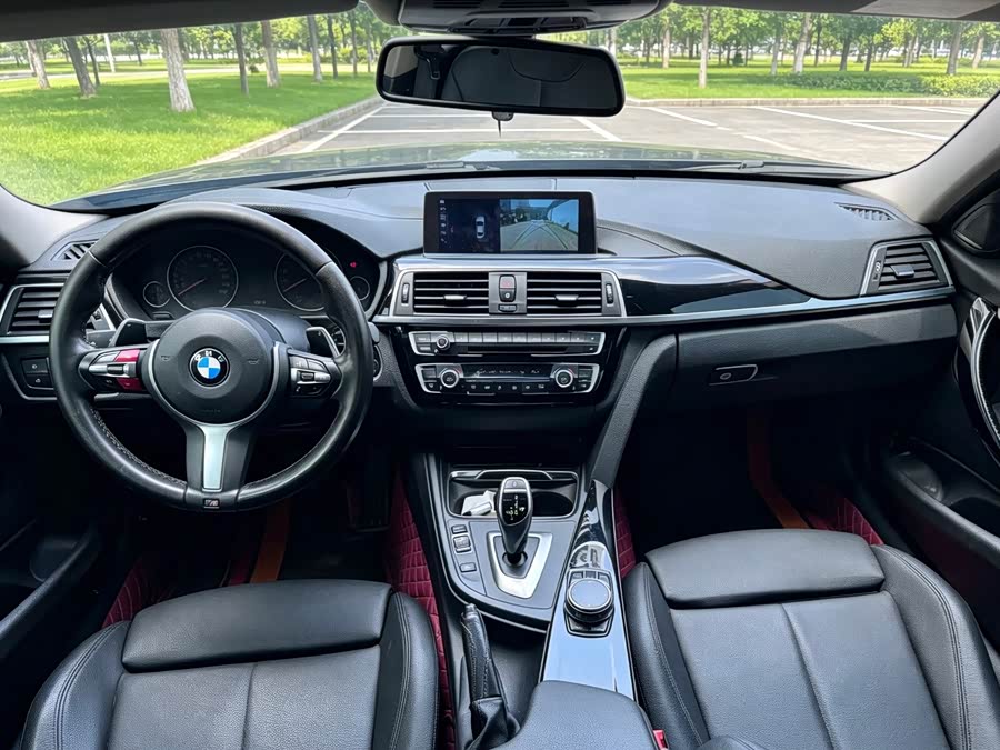 BMW 3 Series 2019, фото 10