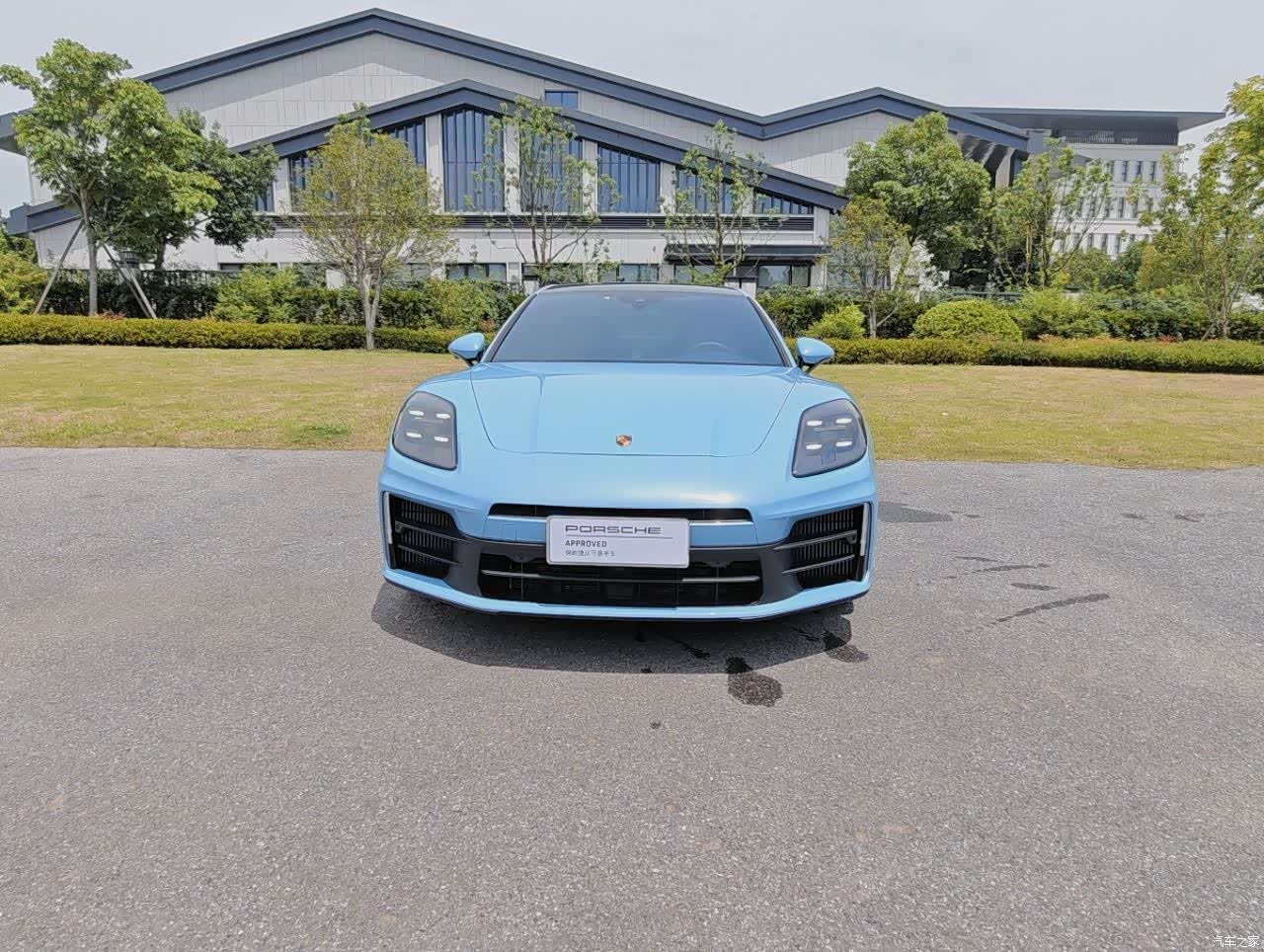 Porsche Panamera, 2025 4