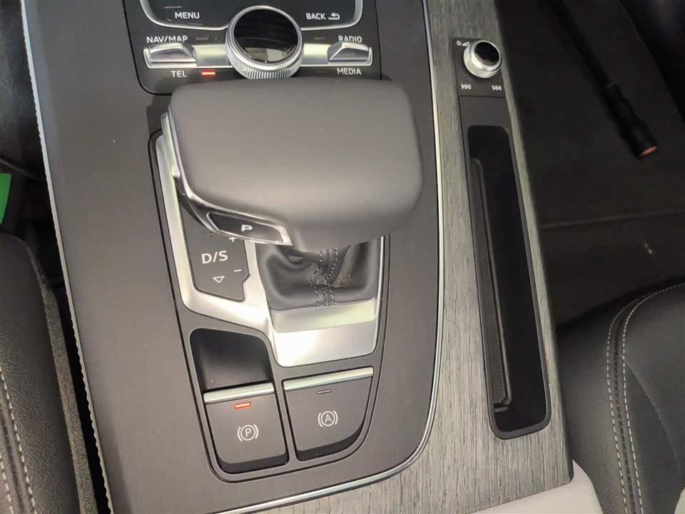Audi Q5L Audi Q5L
