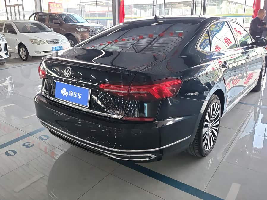 Volkswagen Passat 2020, фото 3