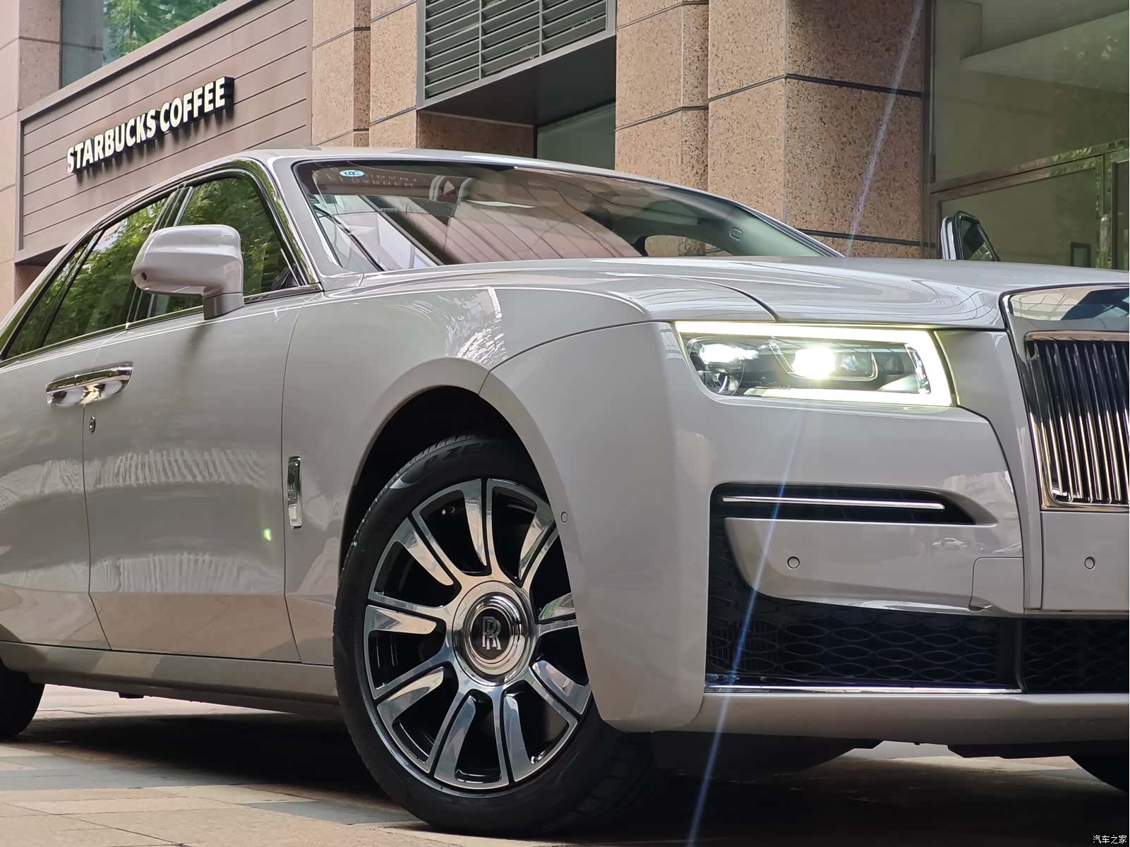 Rolls-Royce Ghost, 2024 все фото