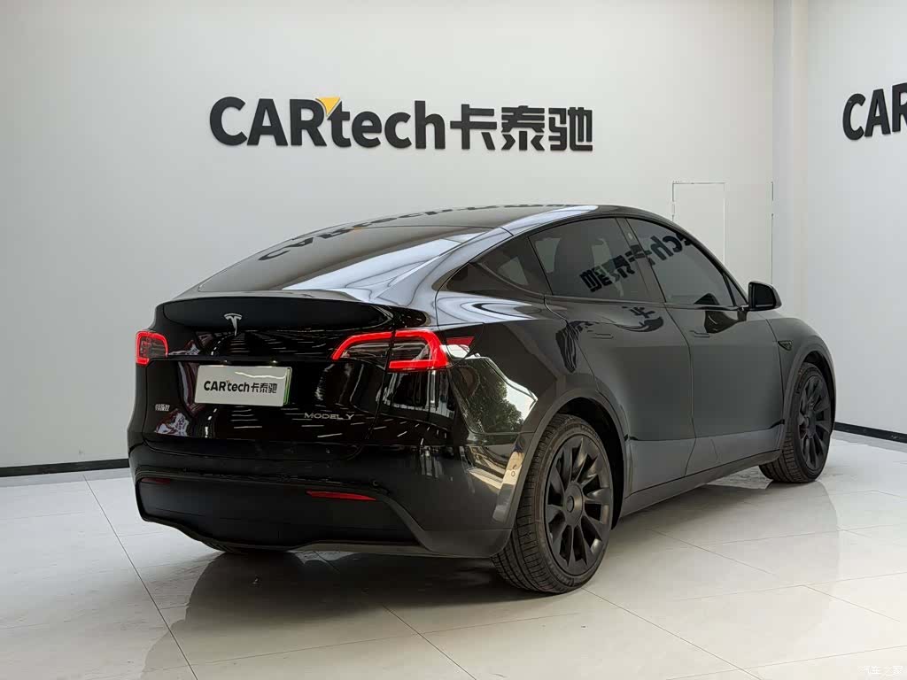 Tesla Model Y, 2021 8