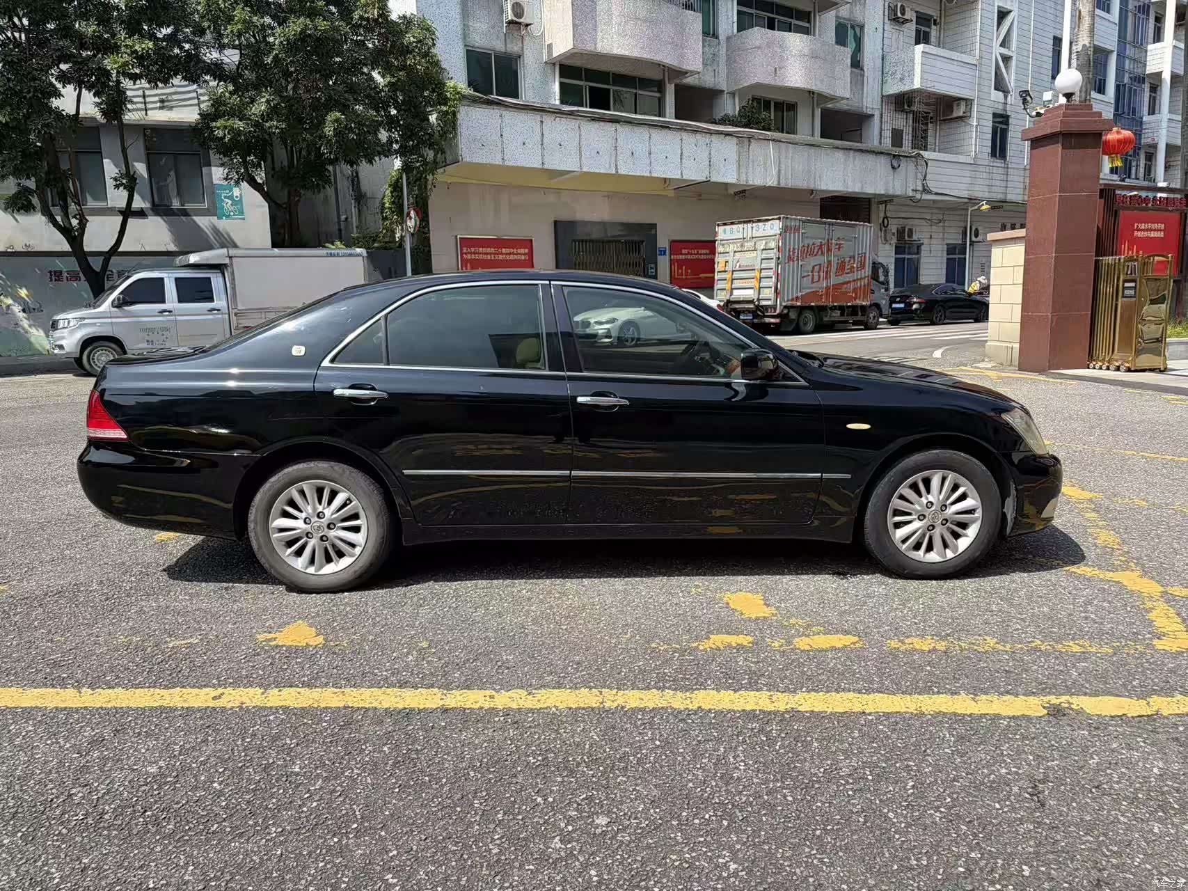 Toyota Crown, 2007 4