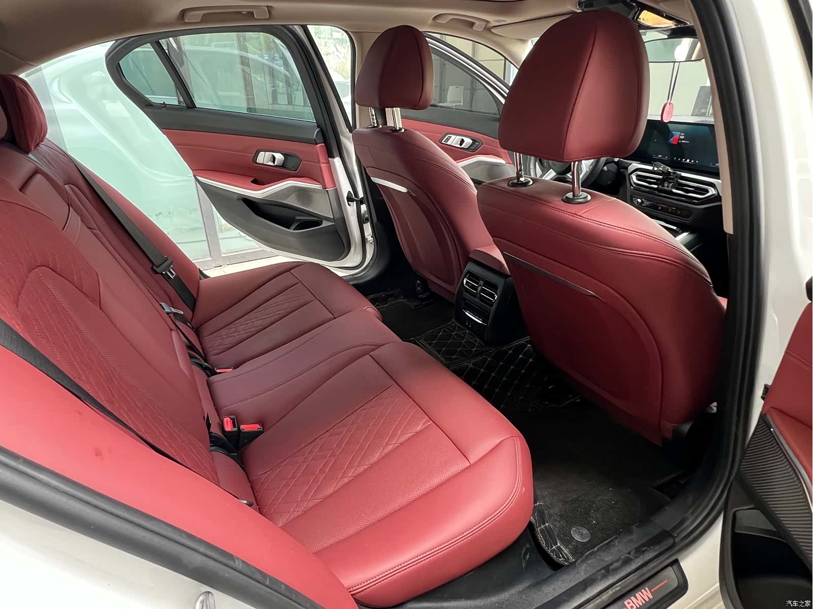 BMW i3, 2024 10