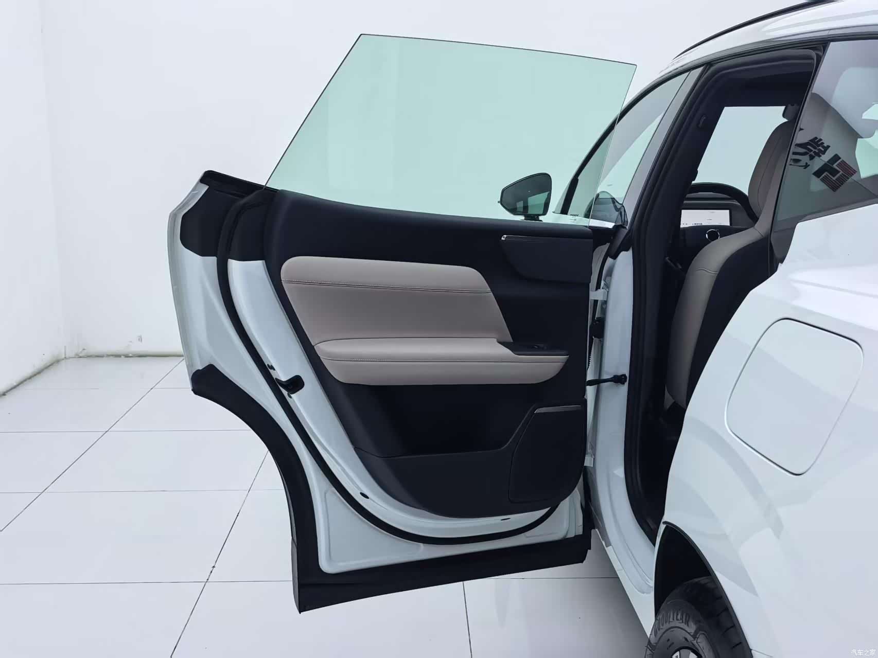 Volvo XC70, 2026 24
