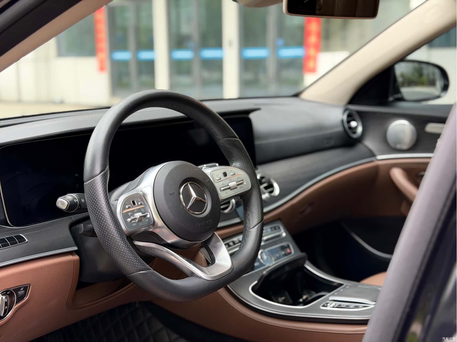 Mercedes-Benz E-Class, 2020 4